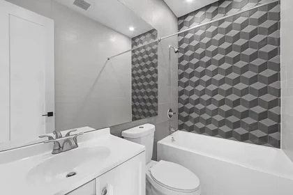 Private room at Park Avenue, Bedford-Stuyvesant, image 5 of 10