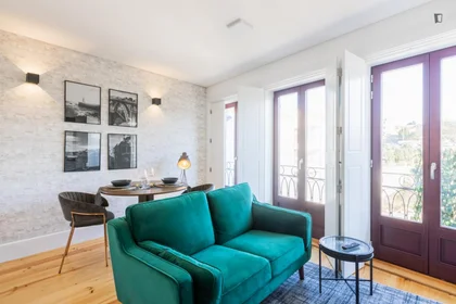 Entire apartment at Rua Santa Catarina, image 11 of 25