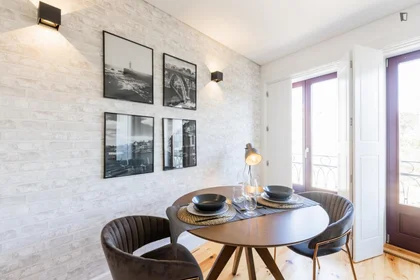 Entire apartment at Rua Santa Catarina, image 13 of 25