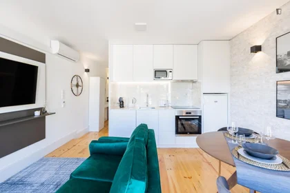 Entire apartment at Rua Santa Catarina, image 15 of 25