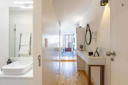 Entire apartment at Rua Santa Catarina, image 22 of 25