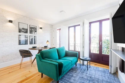 Entire apartment at Rua Santa Catarina, image 4 of 25