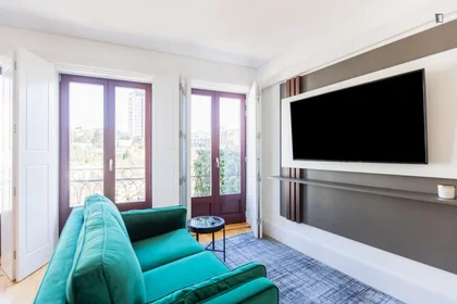 Entire apartment at Rua Santa Catarina, image 9 of 25