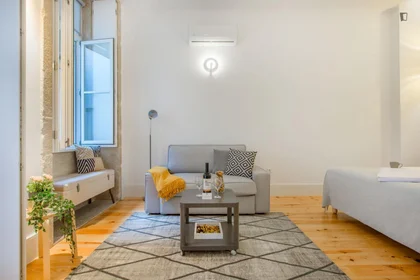 Apartamento inteiro em Rua de Santa Catarina, imagem 15 de 39