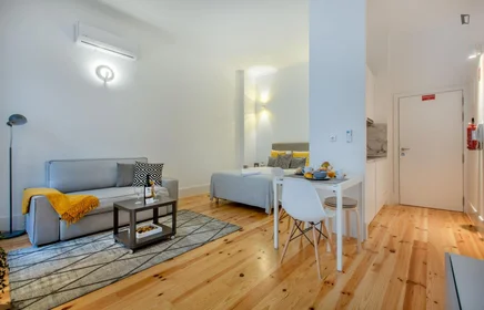 Apartamento inteiro em Rua de Santa Catarina, imagem 10 de 39
