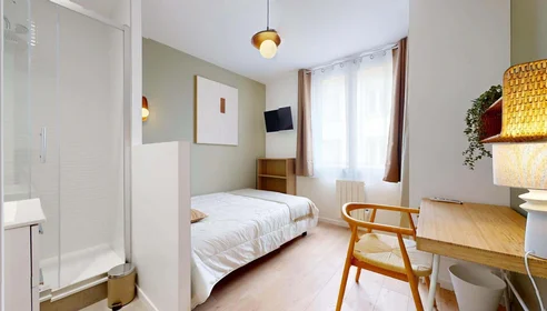 私人房间 在 39 Rue Eugène Fournière, 69100 Villeurbanne, France, 10的图像1