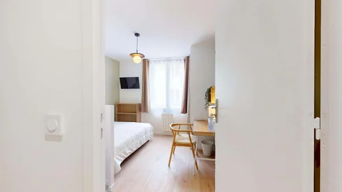 私人房间 在 39 Rue Eugène Fournière, 69100 Villeurbanne, France, 15的图像2