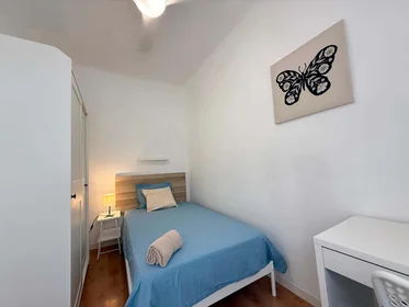 Özel oda konumu C. del Monte Perdido, 112, Puente de Vallecas, 28053 Madrid, Spagna, 3 25 görüntüsü