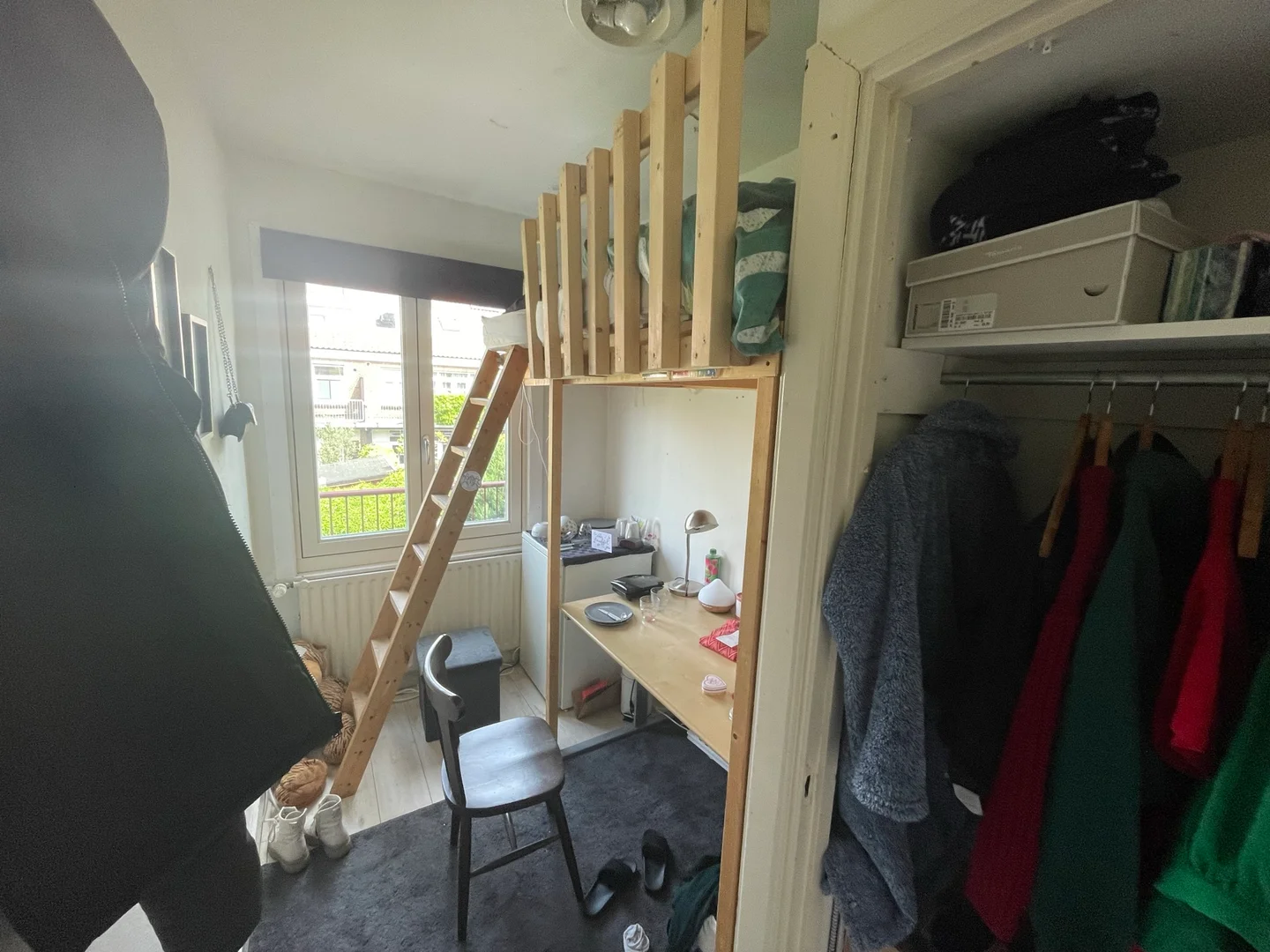 Habitación para estudiantes en  con área de estudio y facilidades compartidas