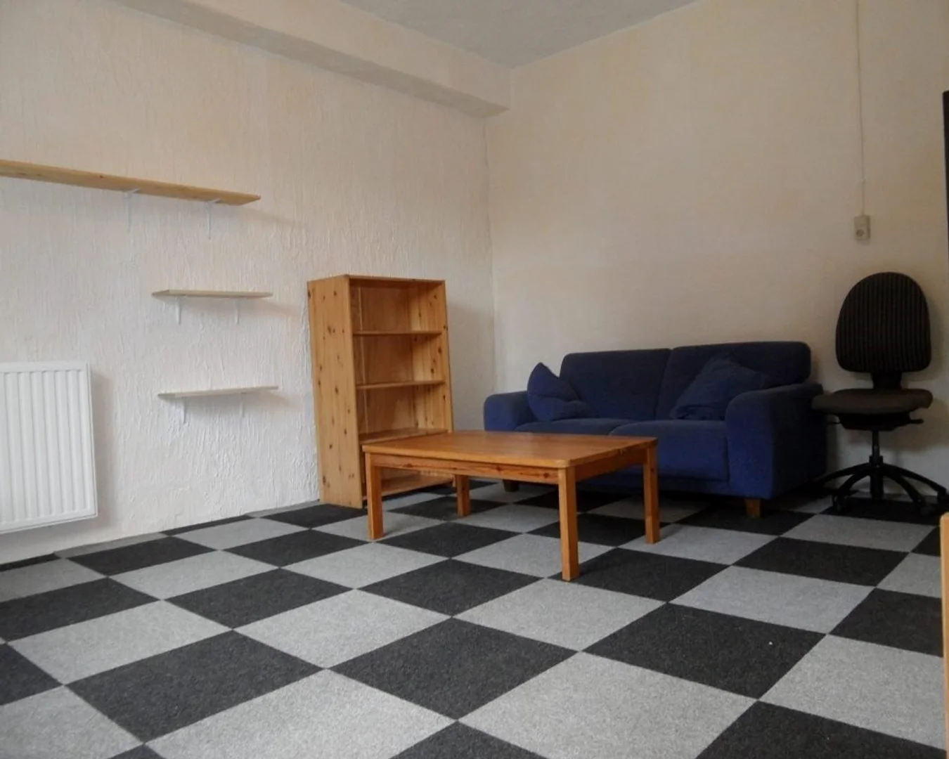 Confortevole e spaziosa stanza per studenti in 