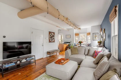 Appartamento intero in residence in 10, Cottage St., Unit 2, East Boston, Boston, MA, 02128, immagine 12 di 22