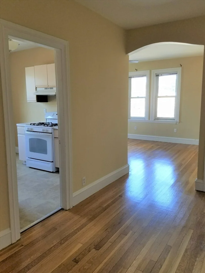 1666, Commonwealth Ave., Unit 36, Brighton, Boston, MA, 02135