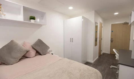 Stanza privata in residence in Winnall Close, Winchester, SO23 0LG, immagine 12 di 20