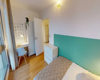Privatzimmer in der Rue de Sèvres, bild 2 von 18