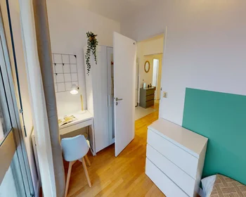 Privatzimmer in der Rue de Sèvres, bild 4 von 18