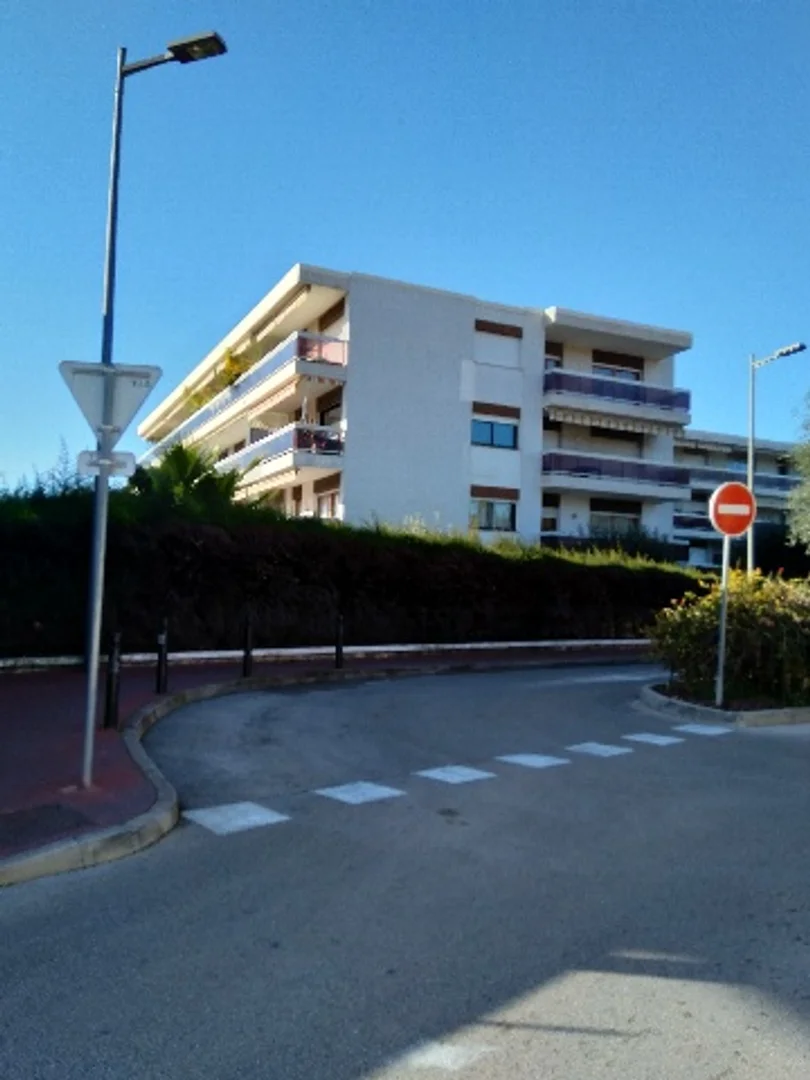 Studio entièrement équipé pour les étudiants dans 
