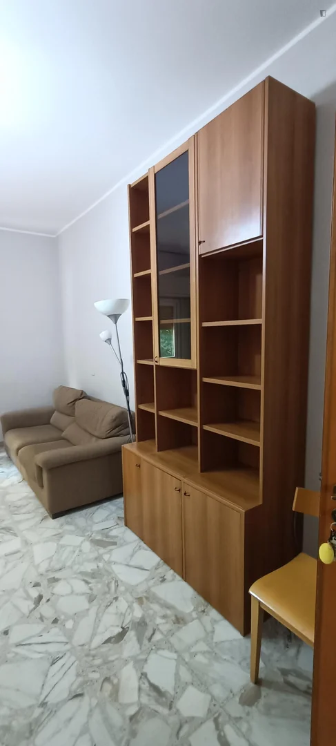  bölgesinde konforlu ve ferah öğrenci odası
