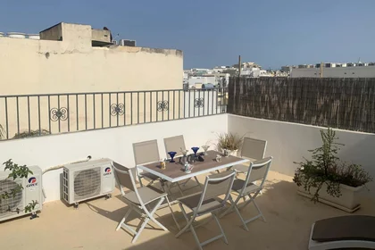 Stanza privata in 109 Triq Il-Ghajn, Is-Swieqi, Malta, immagine 15 di 28