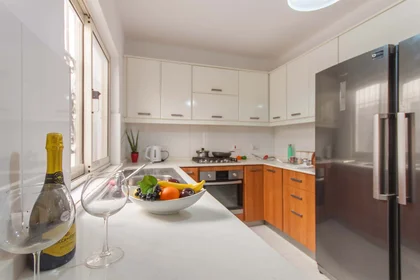 Stanza privata in 109 Triq Il-Ghajn, Is-Swieqi, Malta, immagine 10 di 28