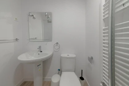Habitación privada en Calle de Carranza, imagen 18 de 23