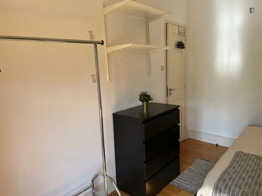Quarto privado em Calçada da Palma de Baixo, imagem 7 de 14