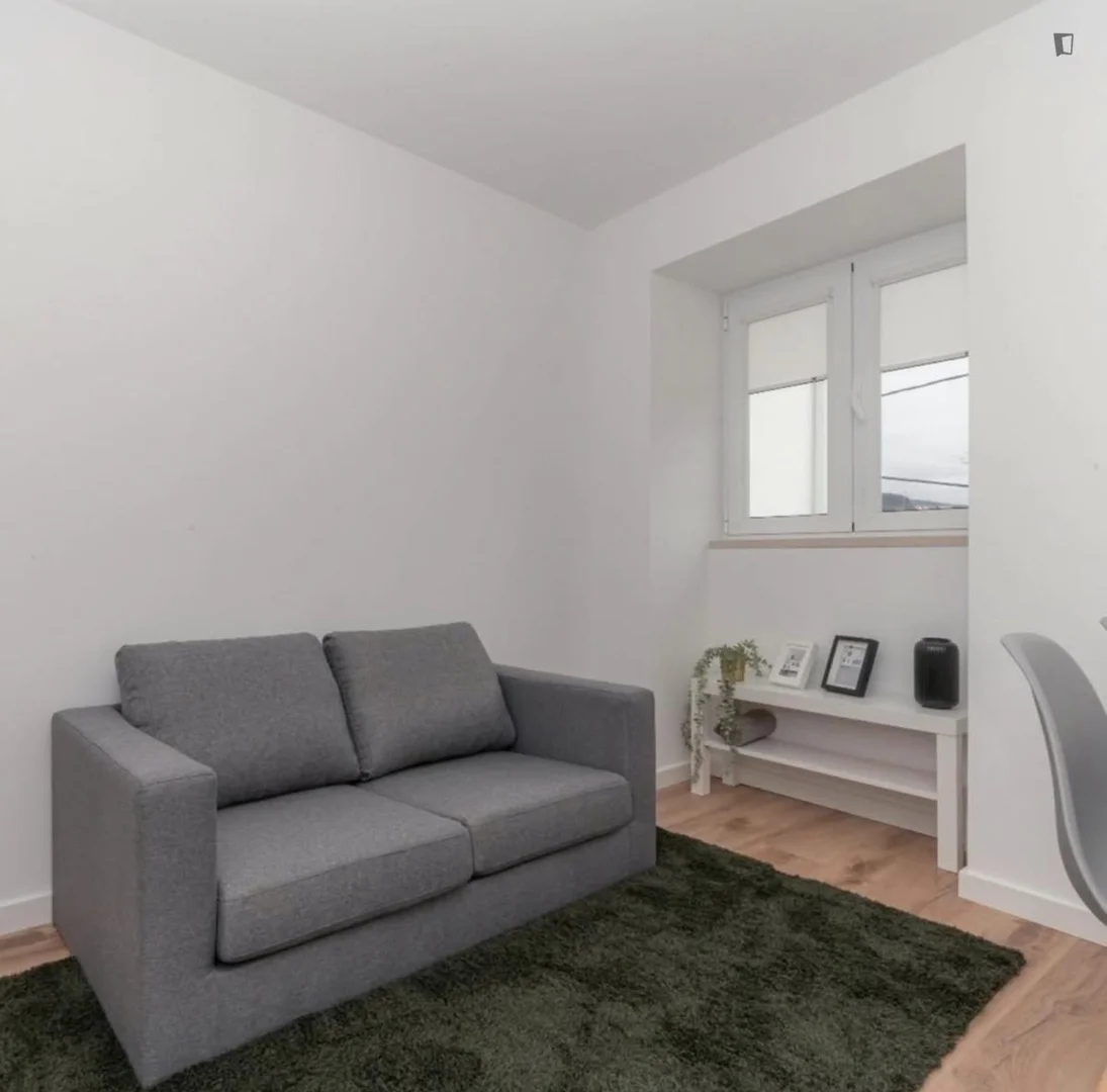 Quarto acolhedor para estudantes disponível em
