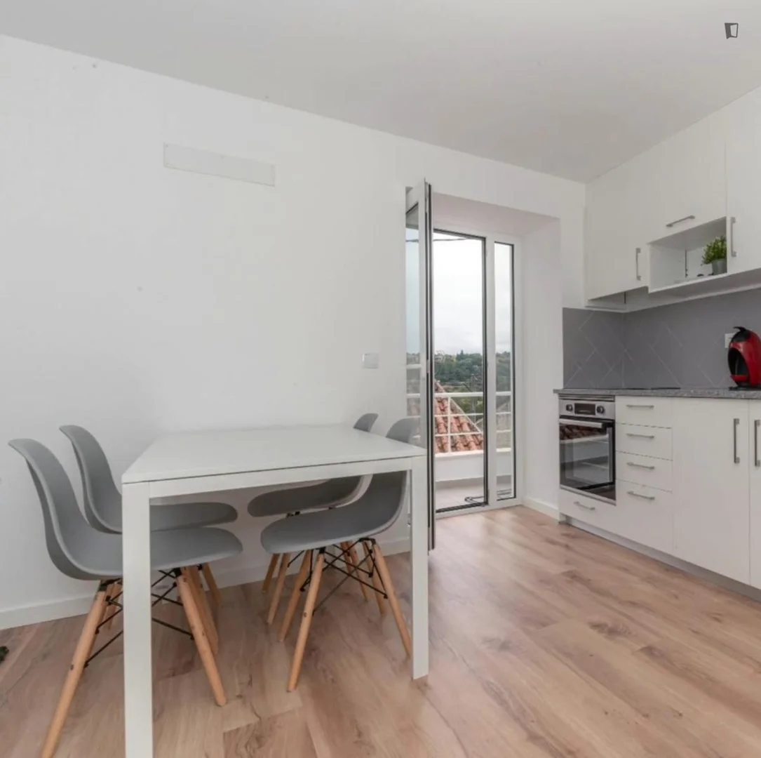 Quarto acolhedor para estudantes disponível em