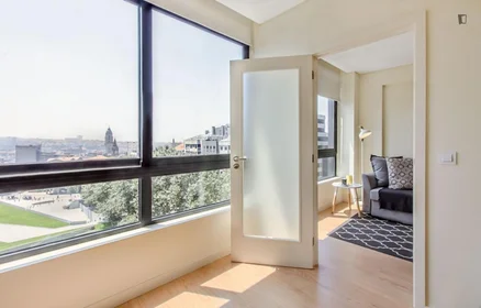 Apartamento inteiro em Gonçalo Cristóvão, imagem 8 de 19