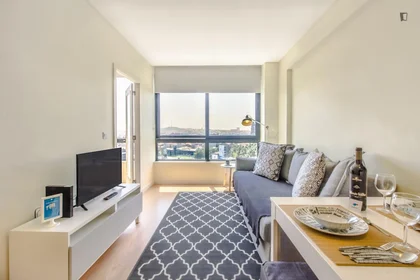 Apartamento inteiro em Gonçalo Cristóvão, imagem 9 de 19