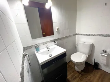 Chambre privée à Carrer de l'Esperança, image 13 de 14