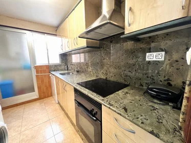 Chambre privée à Carrer de l'Esperança, image 5 de 14