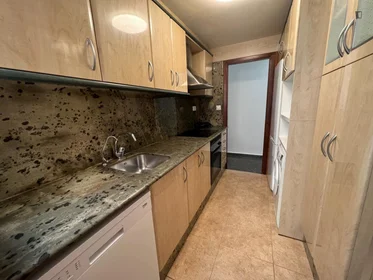 Chambre privée à Carrer de l'Esperança, image 8 de 14
