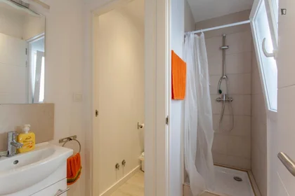 Privatzimmer in der Carrer de Félix Pizcueta, Burjassot, España, bild 11 von 14