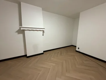 Studio at Schiedamseweg, image 4 of 8