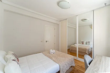 Habitación privada en Paseo de San Francisco de Sales, imagen 4 de 24