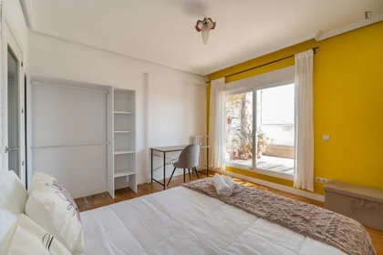 Habitación privada en Paseo de San Francisco de Sales, imagen 2 de 32