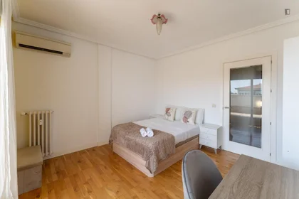 Habitación privada en Paseo de San Francisco de Sales, imagen 4 de 32