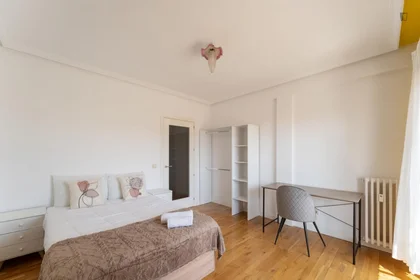 Habitación privada en Paseo de San Francisco de Sales, imagen 7 de 32