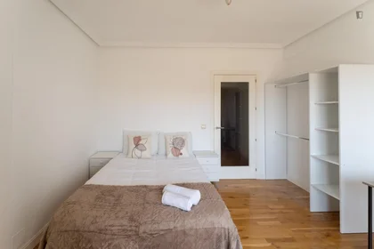 Habitación privada en Paseo de San Francisco de Sales, imagen 8 de 32