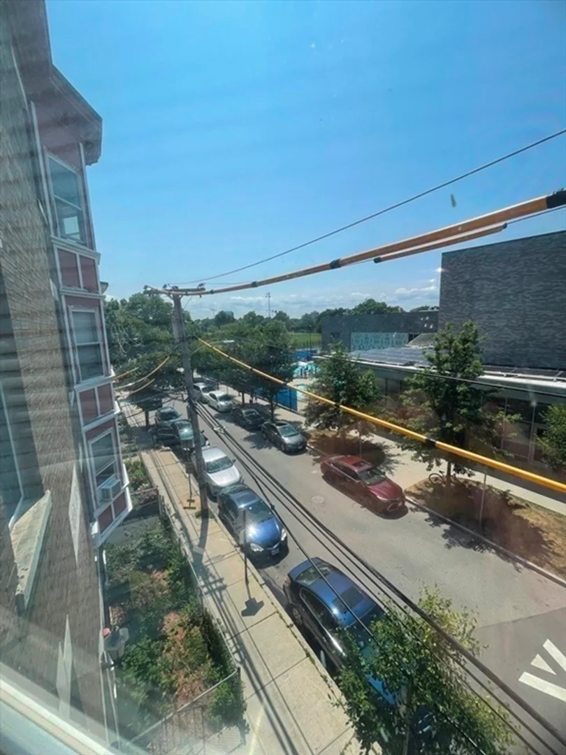 122, Berkshire St., Unit 6(3A), East Cambridge, Cambridge, MA, 02141