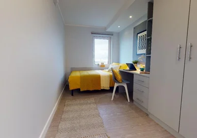 Private room in residence at 140 Bath Row, Birmingham B15 1NQ, United Kingdom, image 3 of 14