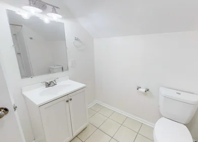 Gesamte Unterkunft im Wohnheim in der Street, GA, Atlanta, United States, 30318, bild 17 von 22