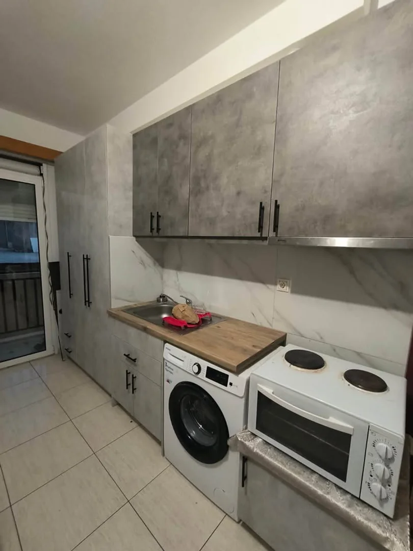 Fully equipped studio flat for students in 