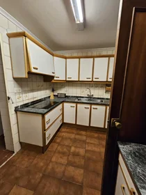 Quarto privado em Calle Pedro Antonio de Alarcón, Figares, imagem 6 de 10