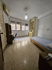 Privatzimmer in der Calle Pedro Antonio de Alarcón, Figares, bild 7 von 10