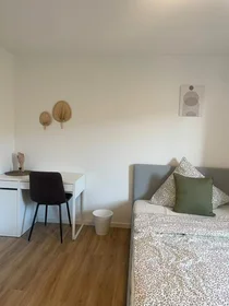 Quarto privado em Linus-Funke-Weg, Feldmoching-Hasenbergl, imagem 1 de 10