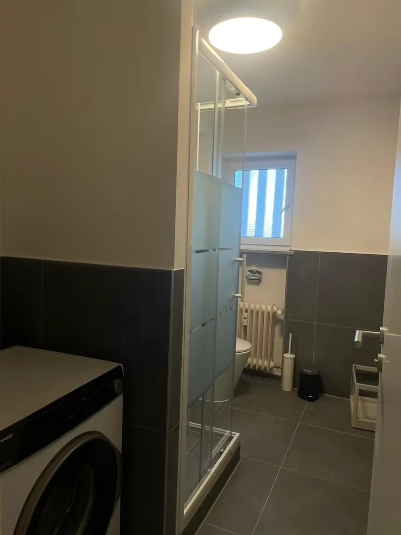 Quarto de estudante económico com localização conveniente em