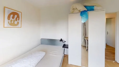 Quarto privado em Allée de Berne, Le Blosne, imagem 2 de 10