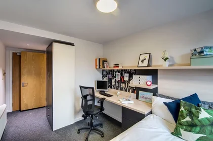 Quarto privado em Beith Street, imagem 1 de 49