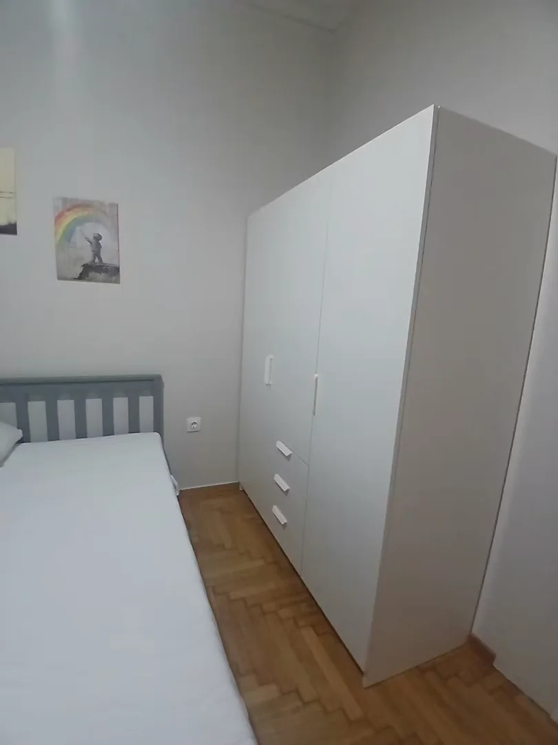 Chambre d'étudiant économique avec emplacement pratique dans
